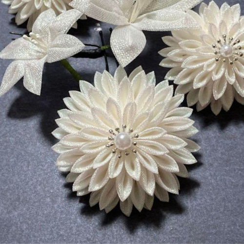 結華（S056）｜白百合と白ダリアの髪飾り成人式・卒業式・結婚式