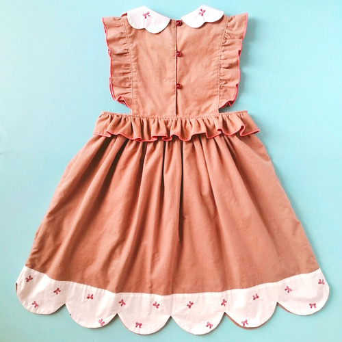 ୨୧リバティ୨୧ パッチワーク スカラップエプロンワンピース ୨୧