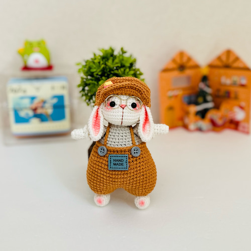 編みぐるみウサちゃん 在庫セール‼️編みぐるみ うさぎちゃん 編み物 ギフト ハンドメイド