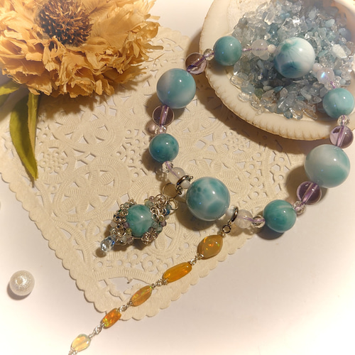 宝石質 大玉15mm ラリマーのデザインブレスレット（チャーム付き  