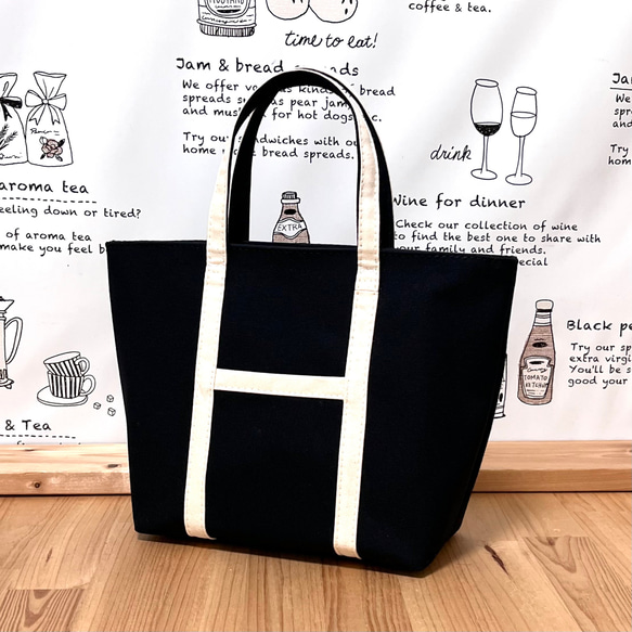 Yahoo!オークション - Furbo ×Carp/トートバッグ/-/WHT【カープ