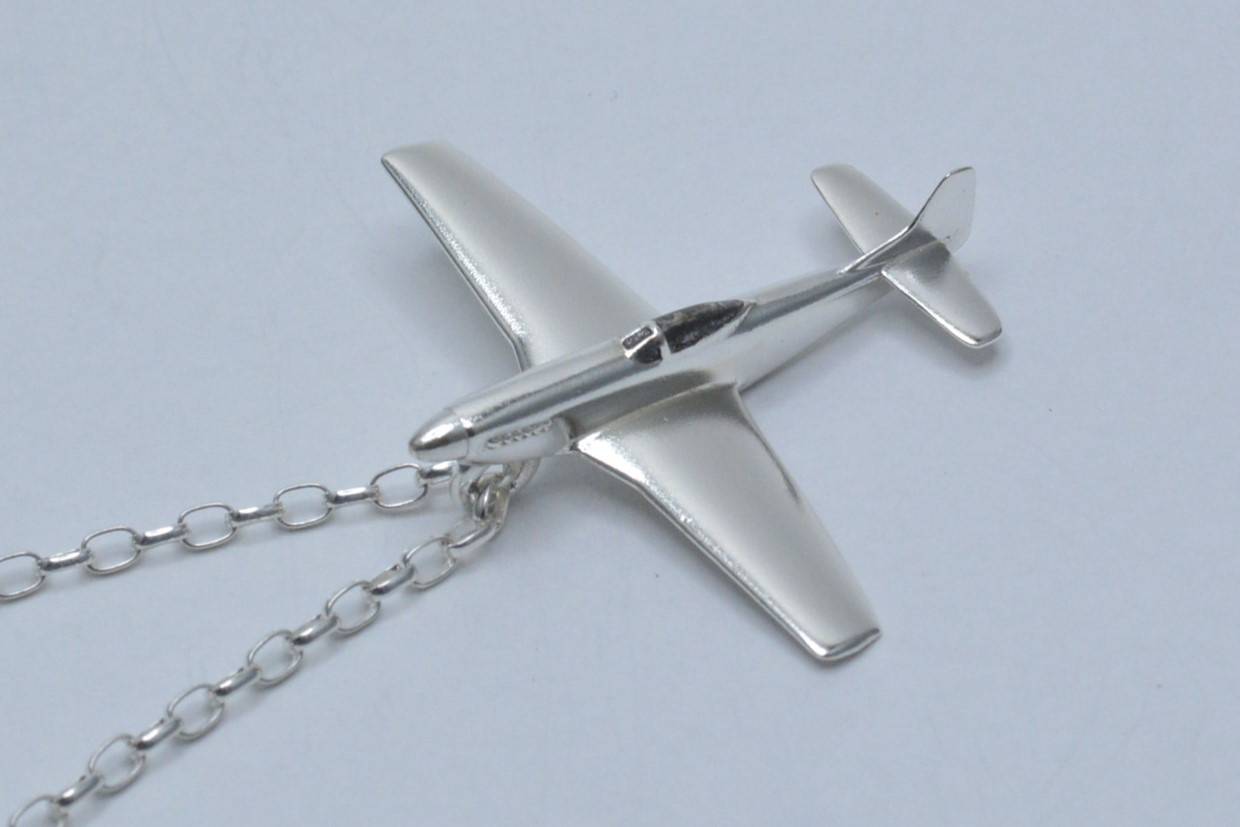 アメリカ陸軍　P-51D　マスタング　シルバーネックレス