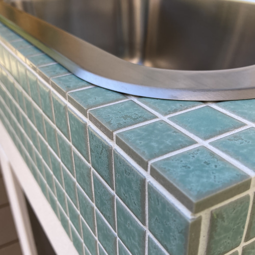 ガーデンシンク カルモナ -i 】 おしゃれなガーデンシンク モザイク