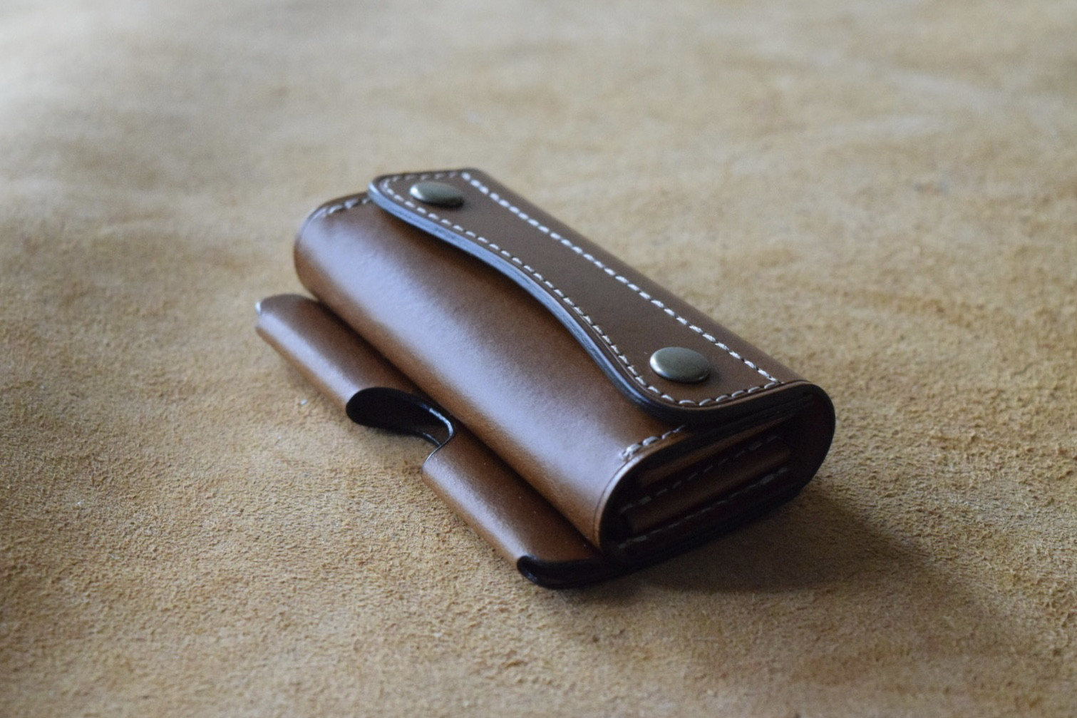 高級イタリアンレザー使用 小さいお財布 キャメル