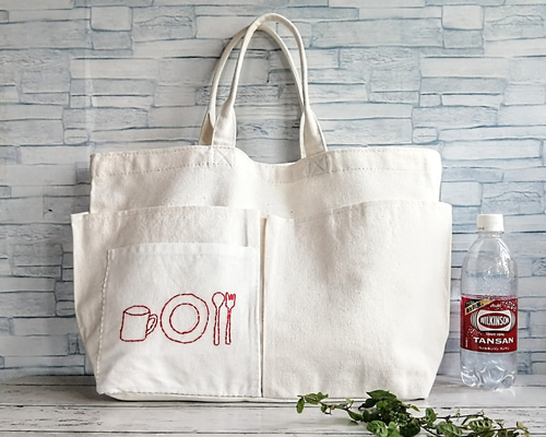 食器の刺繍 横長トートバッグ ボストンバッグ 白 大容量 Lサイズ