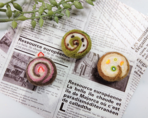 ロールケーキマグネット3個セット（送料込み） 羊毛フェルト Nohea-Pua