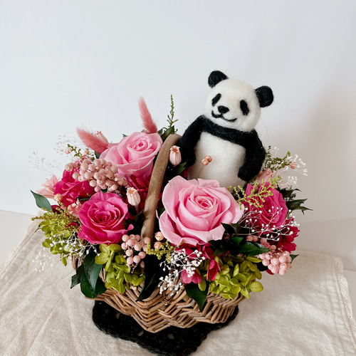 パンダちゃん花アレンジ＊プリザーブドフラワーアレンジ☆バラとパンダ