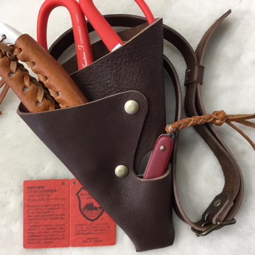 展開できる、フローリストケース ウエストベルト付き 栃木レザー ヌメ