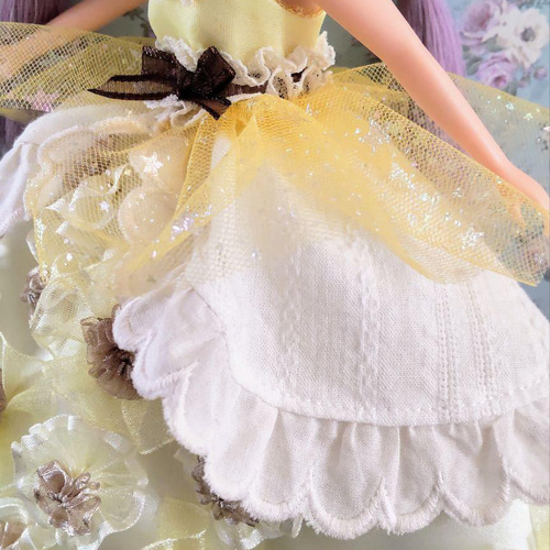 ゆ*ん様 ジェニーフレンド27cmドール服　ひまわりのドレス 9e1e7f39121ee0e3a96769ce3fec66