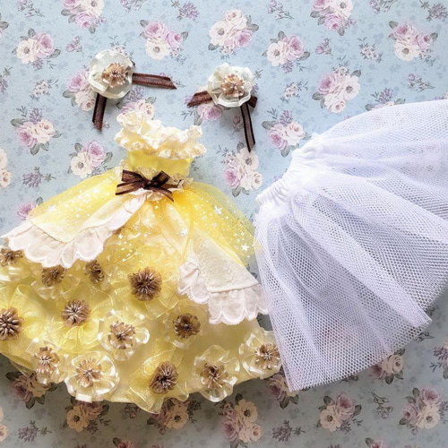 ゆ*ん様 ジェニーフレンド27cmドール服　ひまわりのドレス ドール服 リカちゃん 27cmドール ひまわりの花束ドレス その他