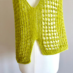 夏にピッタリ 透かし編みノースリーブニット 7枚目の画像