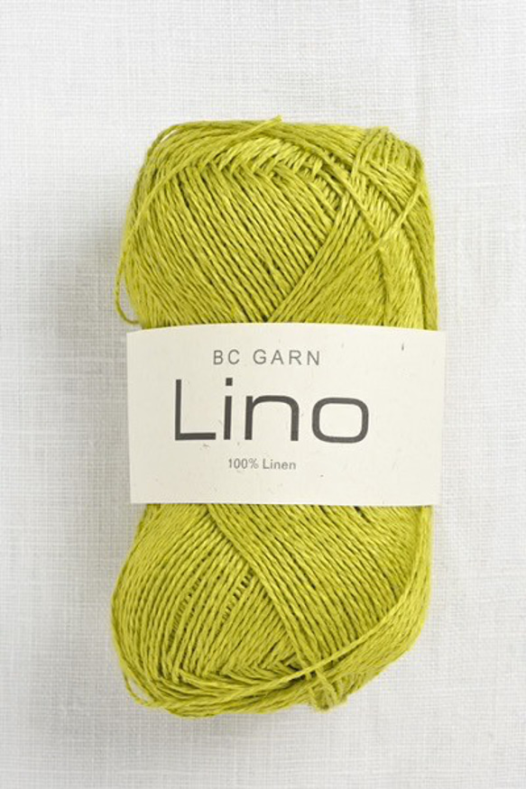 夏にピッタリ 透かし編みのカラフルノースリーブニット 9枚目の画像