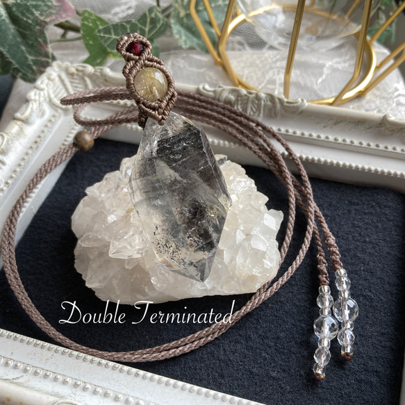 最も安い 国産カテドラル水晶 パキスタン産両剣水晶 マクラメ