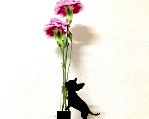 花とじゃれる犬（チワワ）の一輪挿し ガラス瓶 リードディフューザー