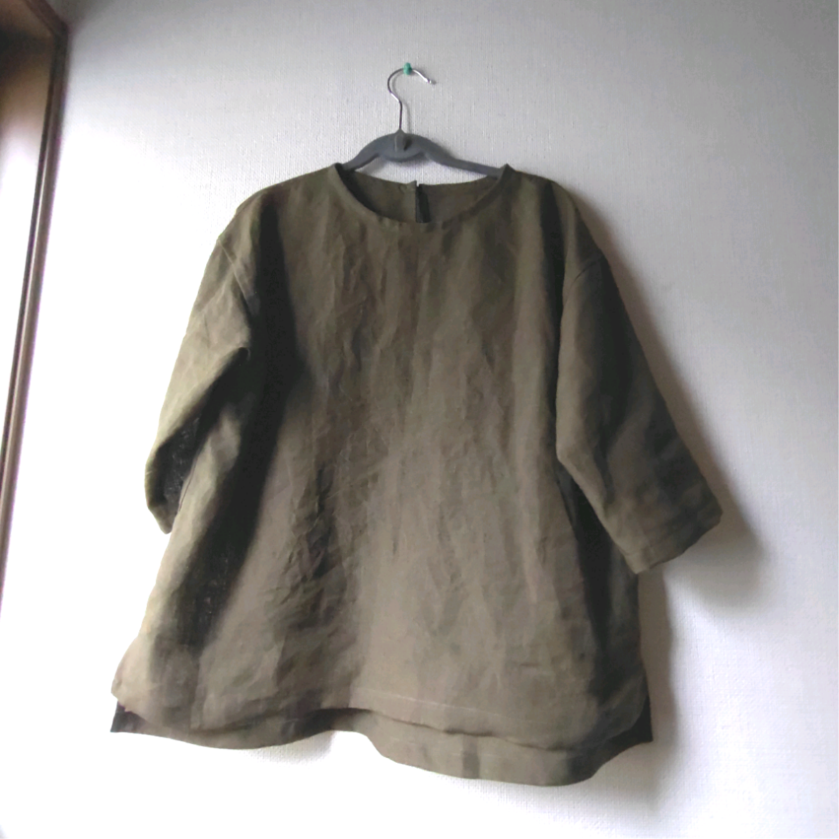 《送料無料》シンプル・リネンブラウス《カーキ》