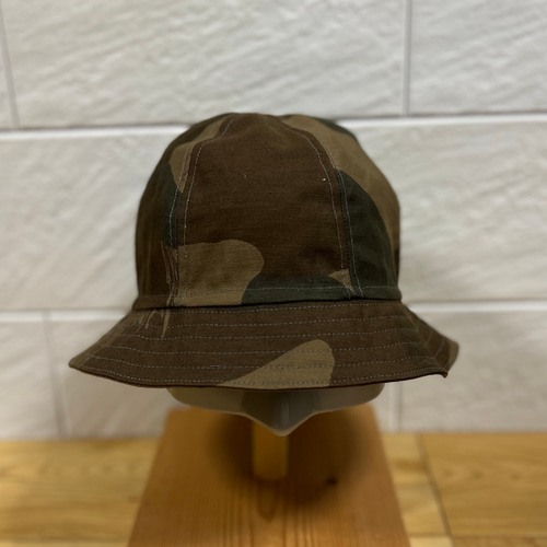 BAPE★初期★ビンテージ★迷彩 バケットハット BAPE 迷彩柄ハット UNDERCOVERバッジ付き サイズL - メルカリ