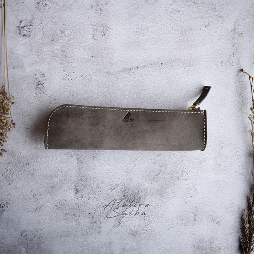 ペンケース 本革 ｲﾀﾘｱﾝﾚｻﾞｰ Gray グレー ペンケース ATELIER SHIBA