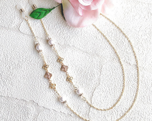 【Sunny Cords】ピンククリスタル シルバーの眼鏡チェーン 02fab50a83b14ef73e57738d68a6a3