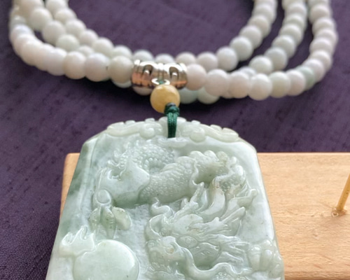 良質翡翠 弊社専売 伝統手法 熟練職人 国内加工 Jade ひすい