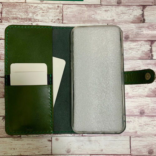 2枚ポケット付き 栃木レザー ブラック×グリーン iPhoneケース