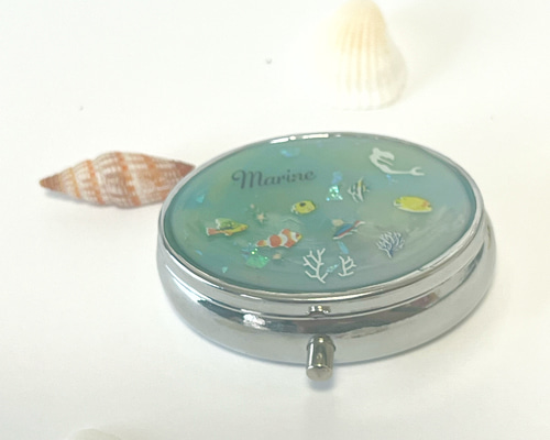 オウギバト　ピルケース　レジン デコ土台 ピルケース シルバー レジン土台 アクセサリーケース 薬入れ