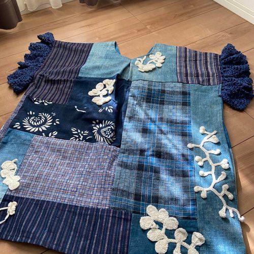手作りハンドメイド藍染古布刺繍花パチワークシャツ Tシャツ 夢 手作りハンドメイド藍染古布刺繍花パチワークシャツ Tシャツ 夢