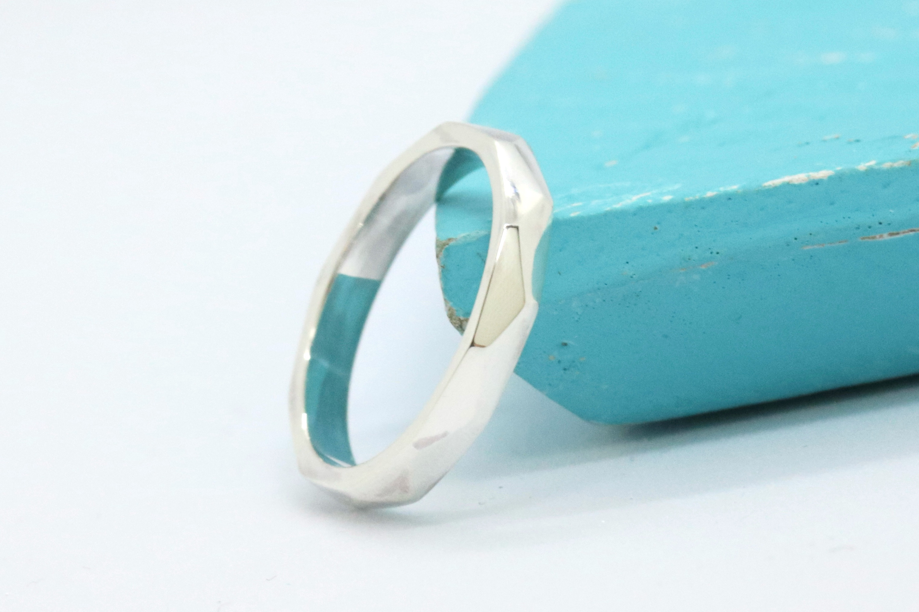 【レオ】遺骨リング 遺骨ジュエリー メモリアルリング メモリアルジュエリー 手元供養 完全防水