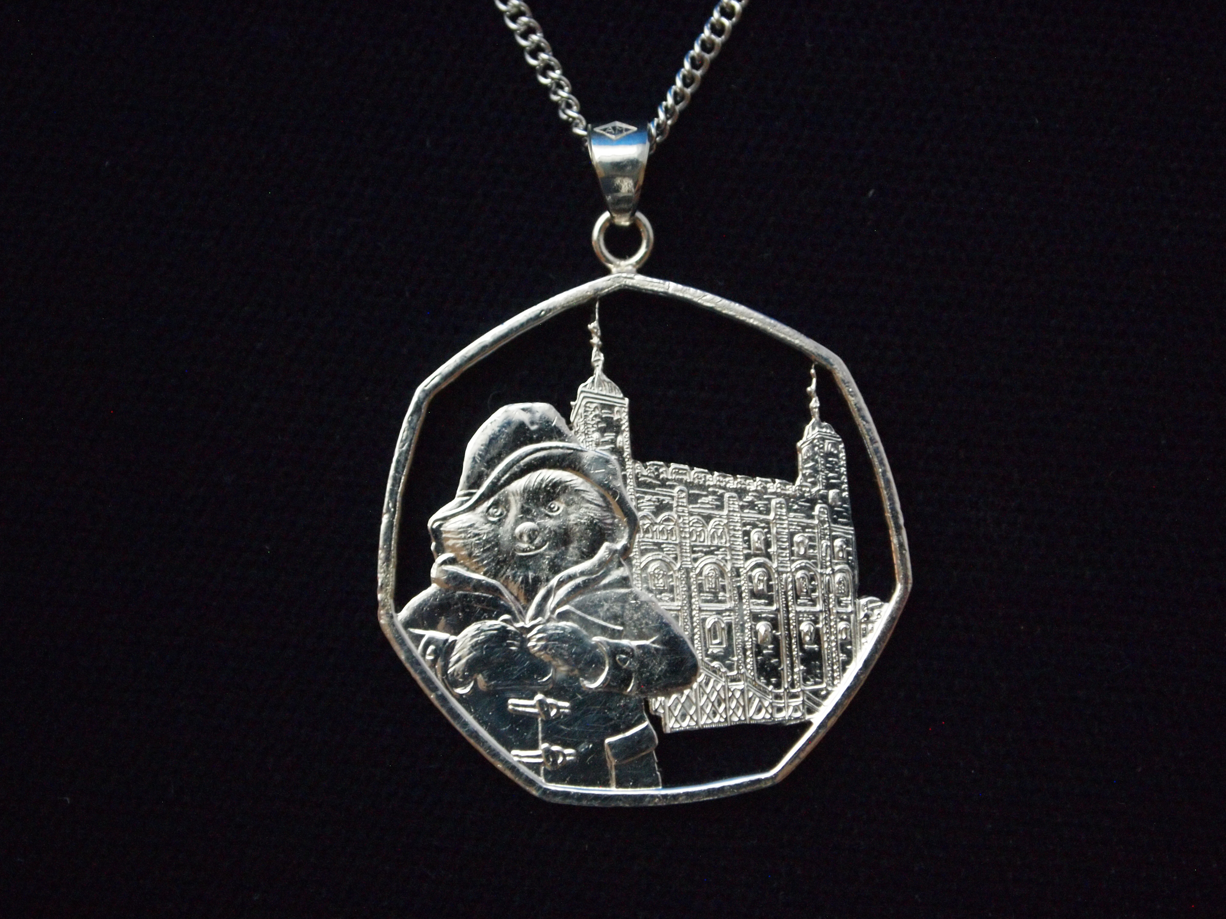 コインカットペンダント イギリス５０ペンス