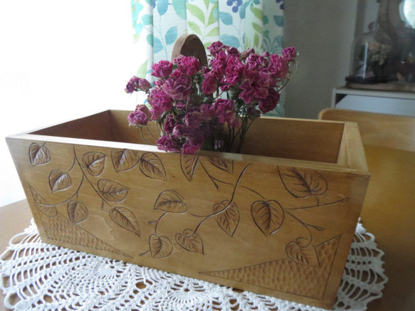 木彫りのおかもち 木彫り 小物入れ 食器入れ トレイ レターラック おか