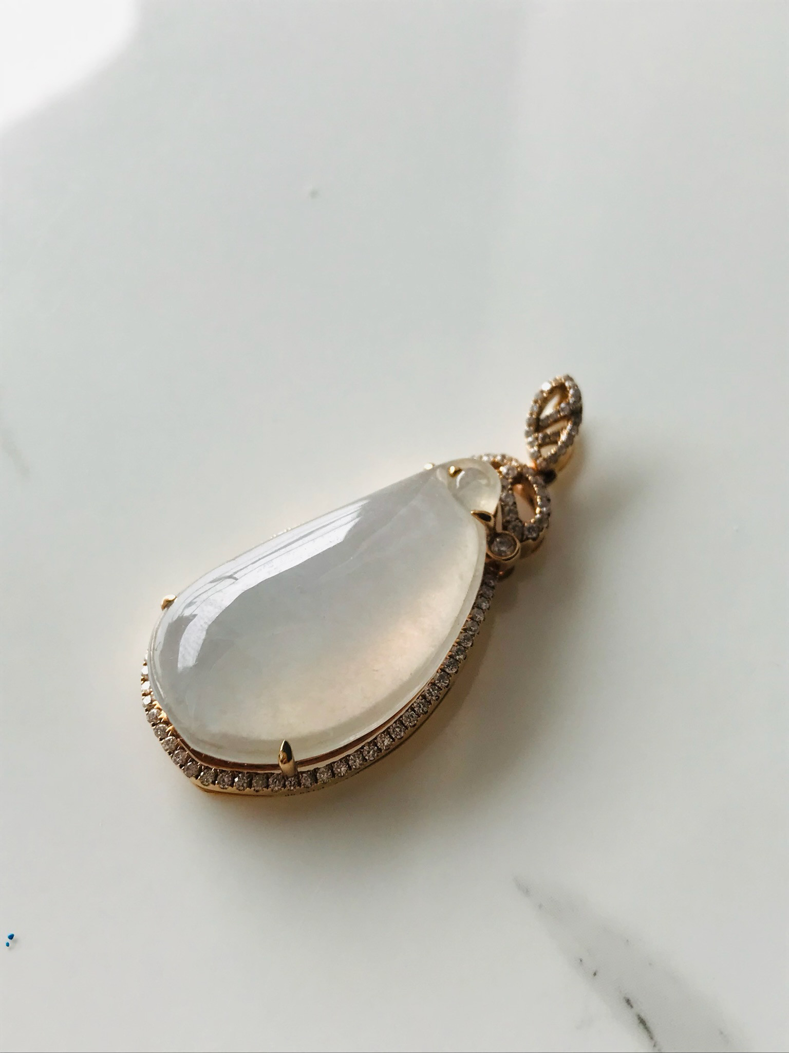 【P4010-099】ジェイド　ヒスイ　ペンダントトップ　ミャンマー産　氷翡翠　18k ダイヤモンド　ローズゴールド