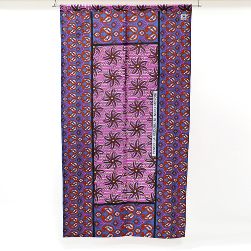 ルマワフ　のれんなど カンガの暖簾（のれん）フラワー 模様替え おしゃれ ドア キッチン 綿