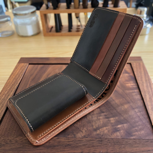 福*朗様 期間限定値下げ HORWEEN ホーウィン フル コードバン 折り財布 HORWEEN ホーウィン フル コードバン 折り財布 - メルカリ