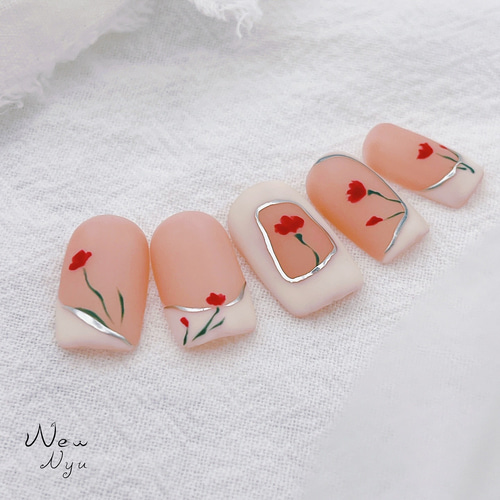 カーネーションのネイルチップ/フラワー/フラワーネイル/花デザイン
