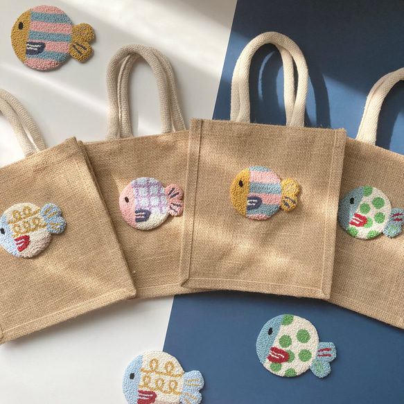 こん　手刺繍　シューズバッグ　サブバッグ　ティッシュケース　【2/2】 こん様専用 手刺繍 シューズバッグ サブバッグ ティッシュケース