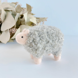 羊毛フェルトのモコモコ羊 羊毛フェルト woolwool 通販 17843104
