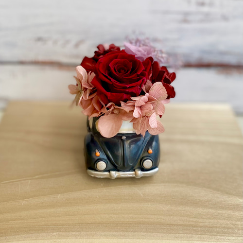 プリザーブドフラワー ミニカーアレンジ❣️ プリザーブドフラワー Ali