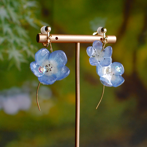 七色の雫煌めく✴︎そよ風ネモフィラ〜ピアス・イヤリング ネックレス