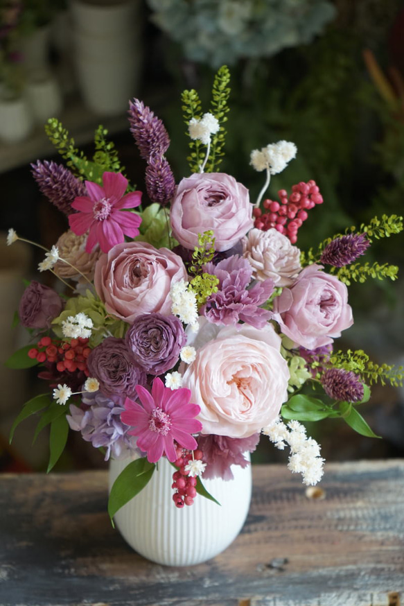 プリザーブドフラワー　ピンク＆ホワイトローズアレンジメント プリザーブドフラワーボックスアレンジメント ピンクローズ ホワイト