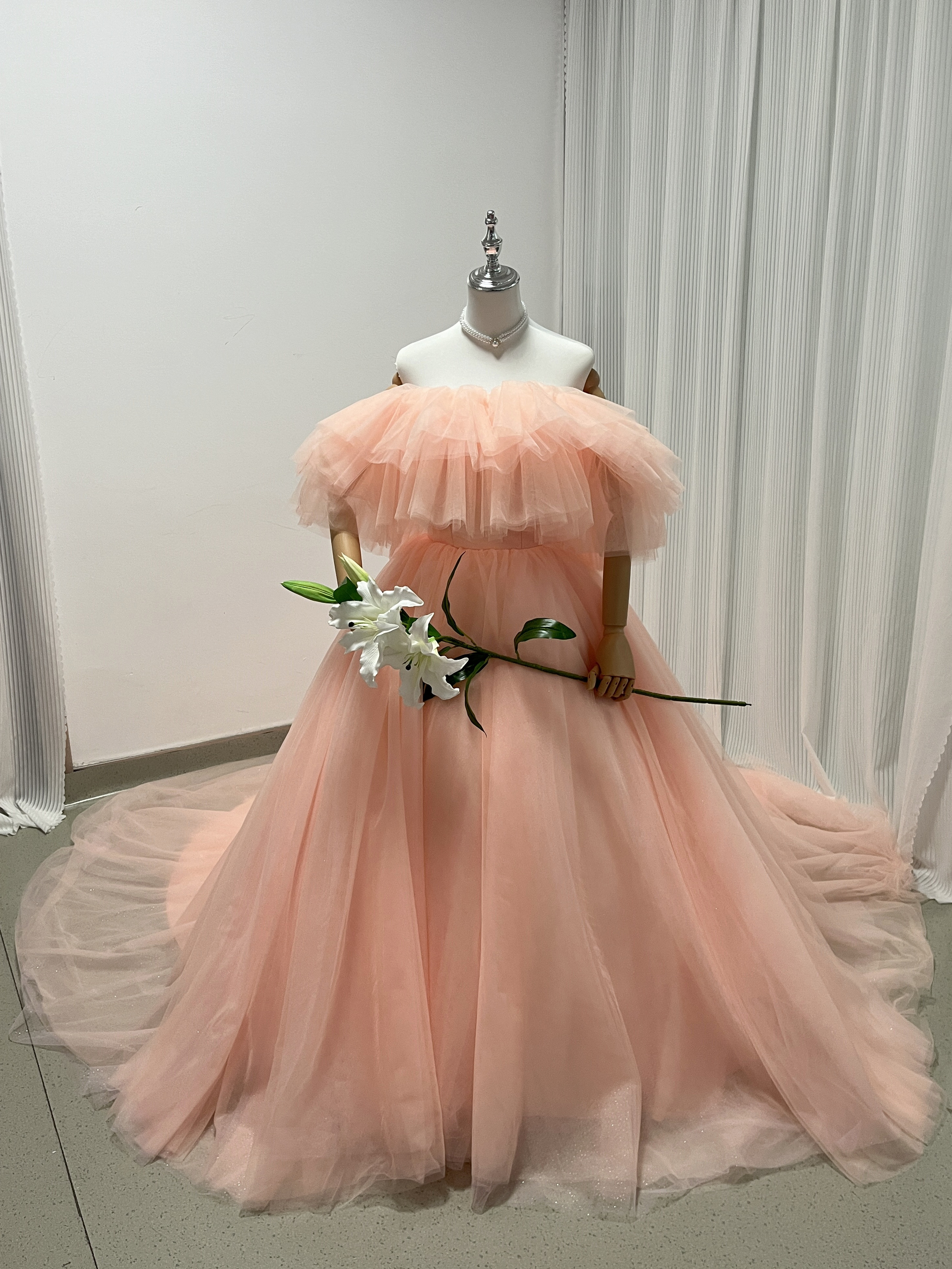 送料無料！カラードレス  オフショルダー  キラキラグリッターチュール  ピンク  Aライン  可愛い  結婚式