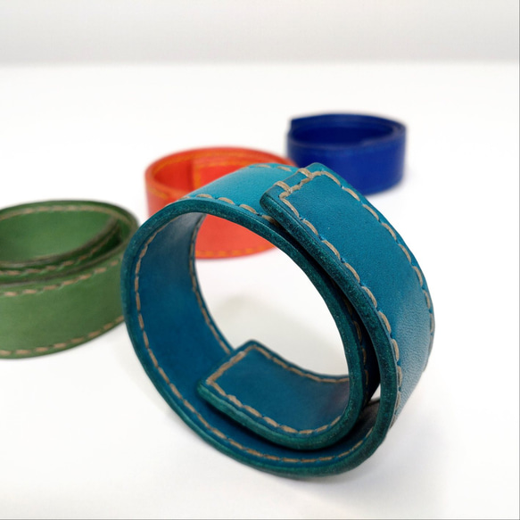 年末縁セット　豆青3点まとめ　片手持ち＋ブレスレット＋バングル　シャー太翠 年末縁セット 豆青3点まとめ 片手持ち＋ブレスレット＋バングル シャー太翠