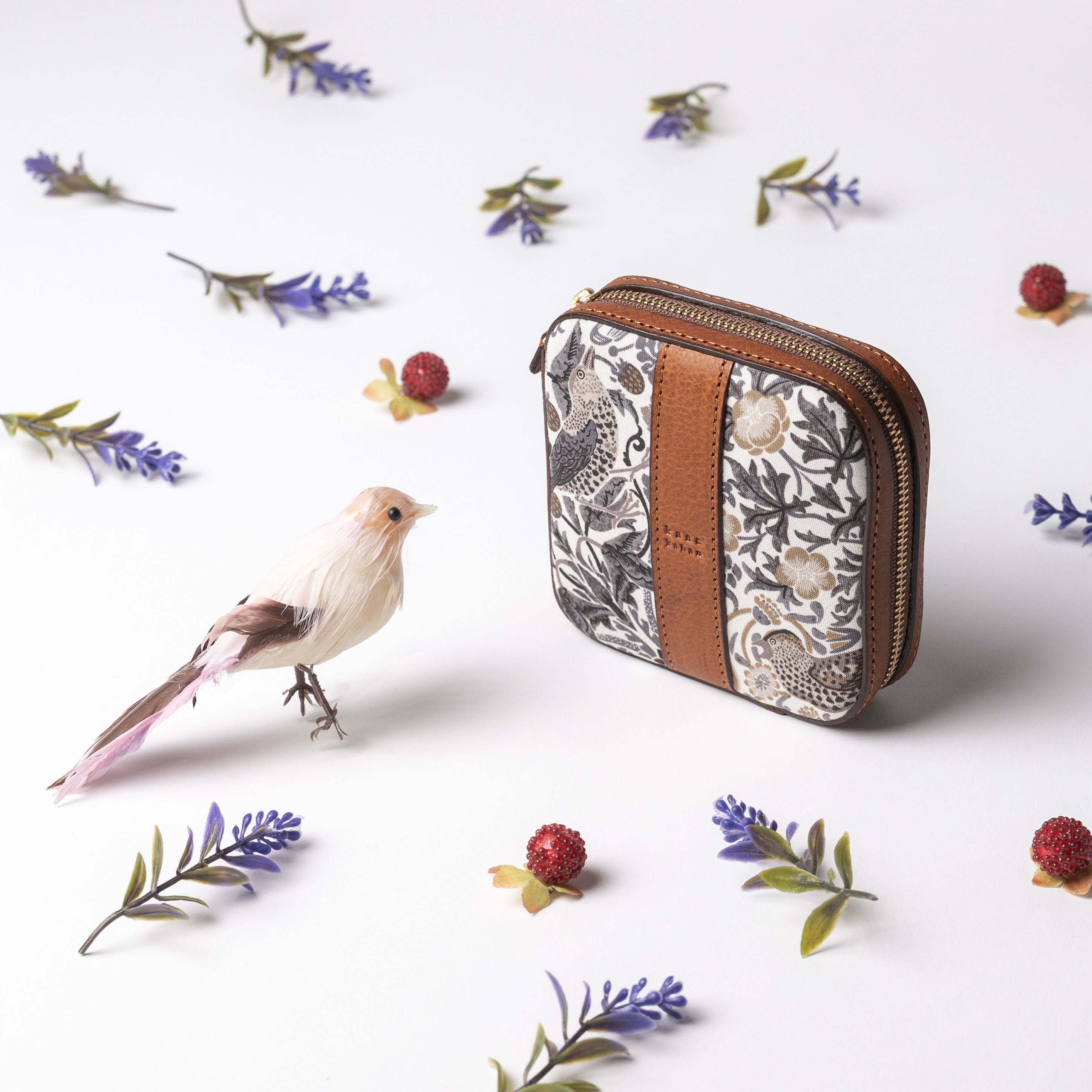 上質なミニポーチ イチゴ泥棒クラシック&本革ブラウン＊ギフト