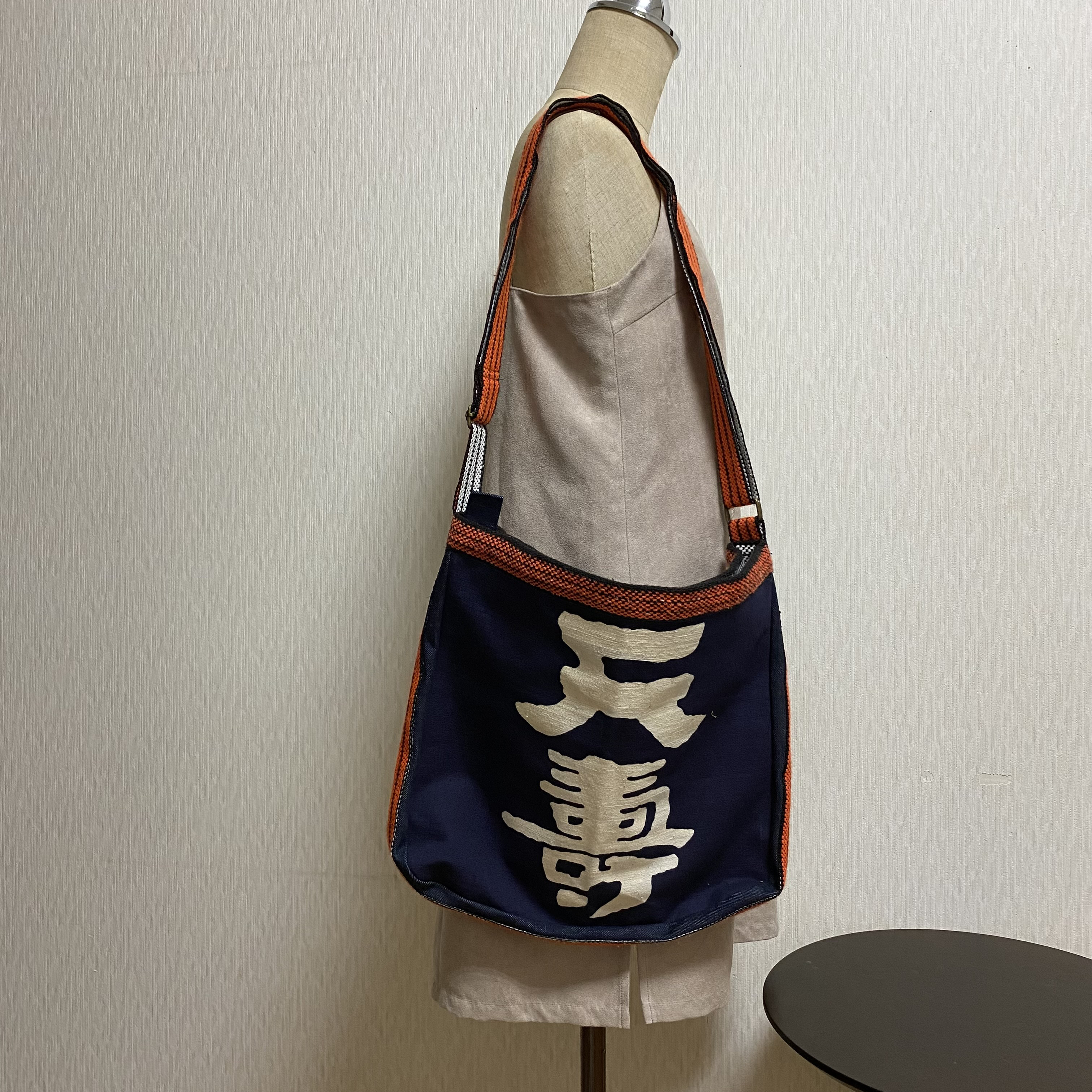 酒屋前掛けリメイクリュック〜清酒「綾小町」 楽天市場】リュック レディース 大容量 ワイドオープン・大きめ
