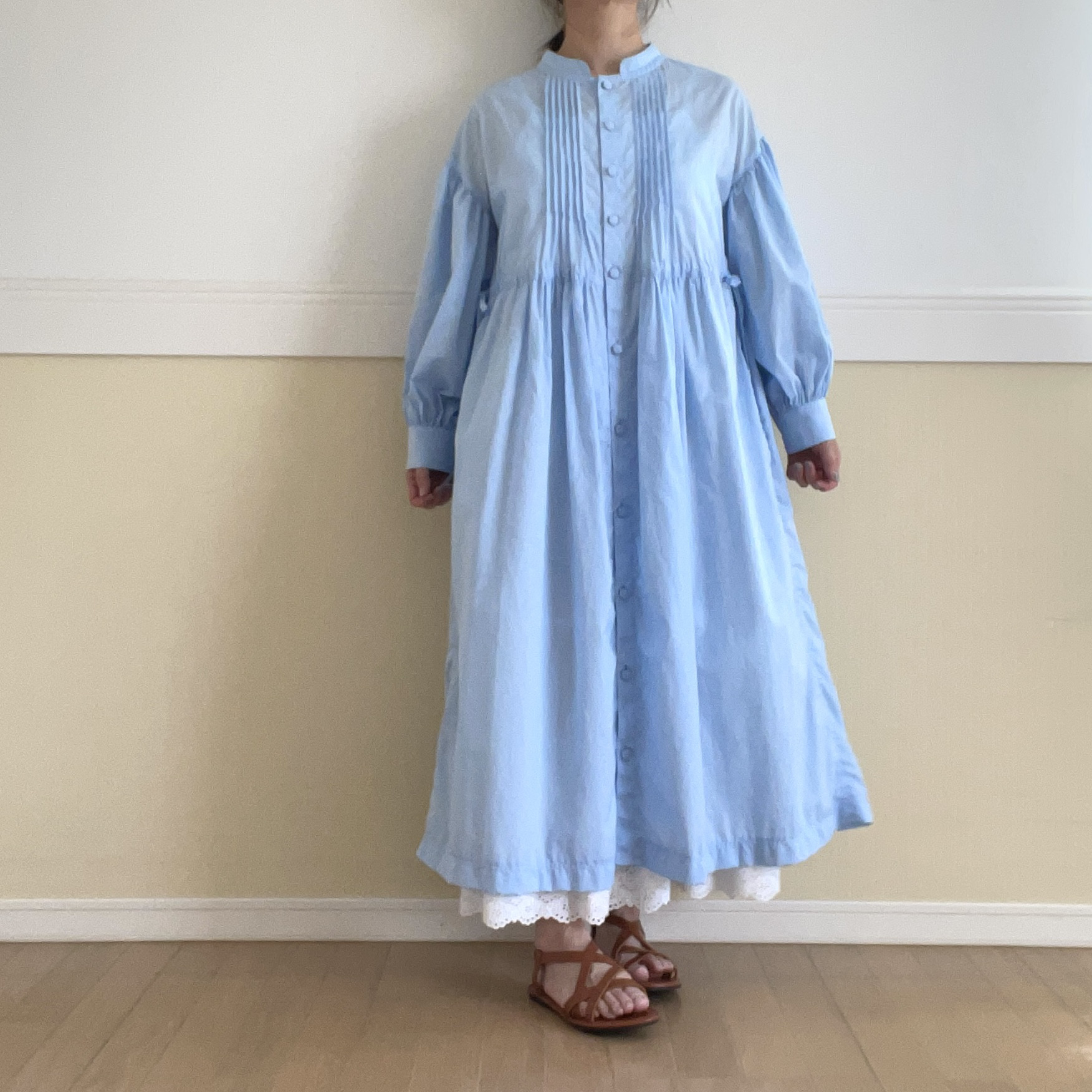 美品 カオス 麻100% 羽織り シャツワンピース リボン付き ブルー ゆったり ブルー ゆったり リボン付き 羽織り 麻100% カオス シャツワンピース 美品