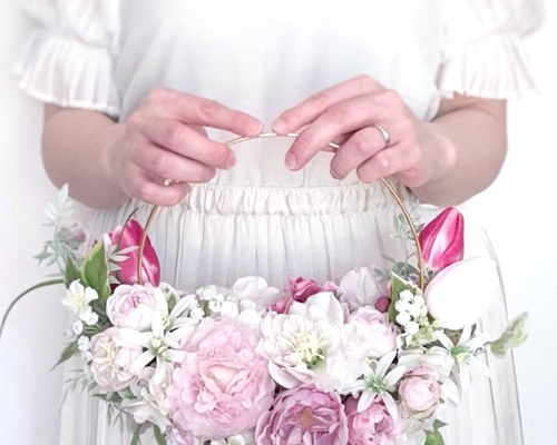 ふわふわピンクのガーデンフープブーケ ブーケ m's wedding 通販