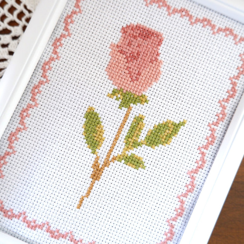 クロスステッチキット｜薔薇の刺繍パネル｜初心者OK・ピンクのバラ