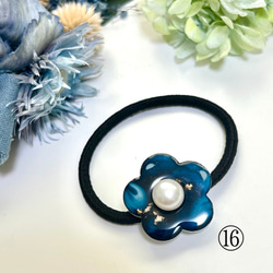 【1点1点もの】アルコールインクアート　花のヘアゴム 17枚目の画像