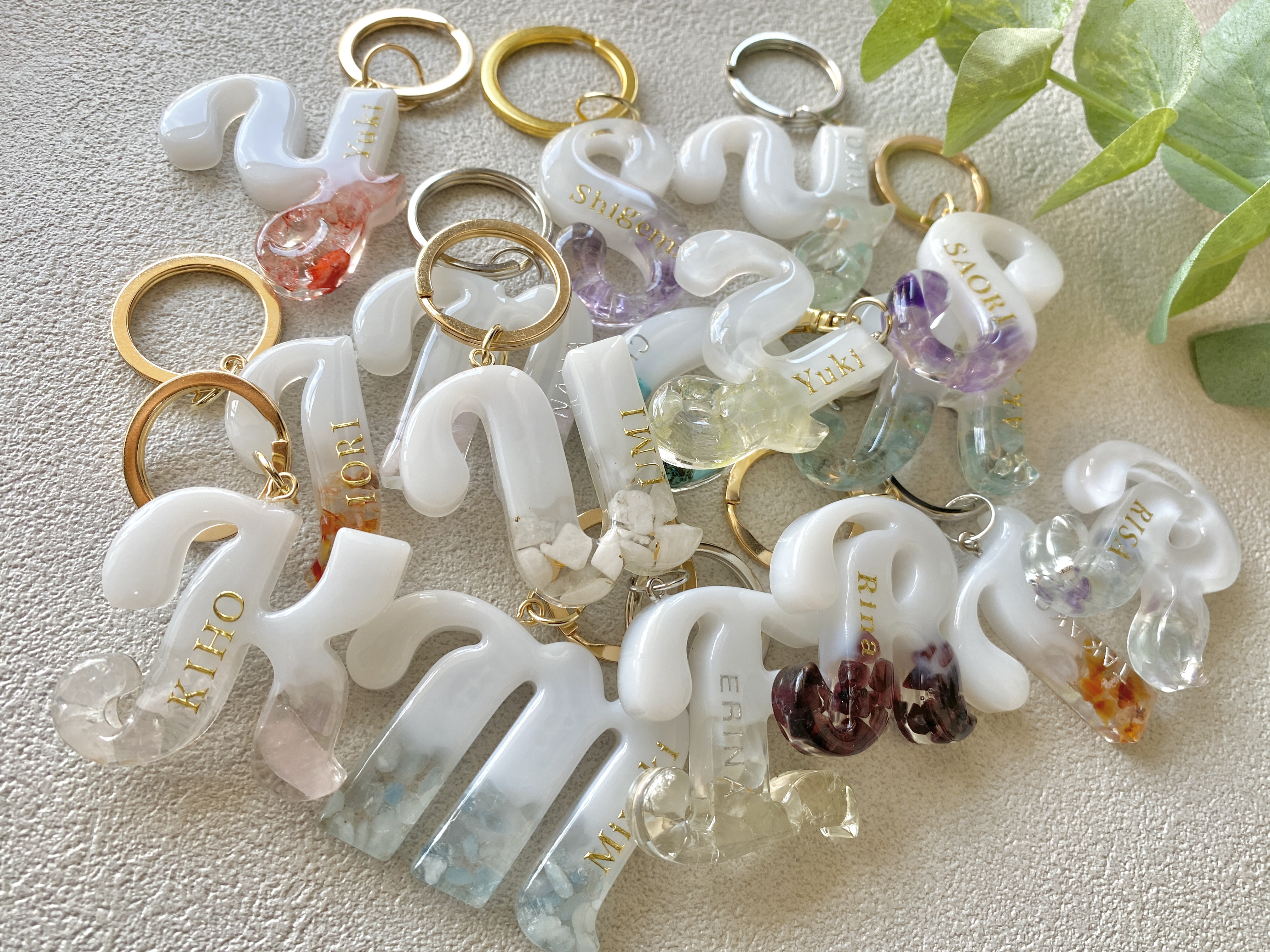 ⭐️あいき⭐️ページ　名入れチャーム　レジンキーホルダー ⭐️あいき⭐️ページ 名入れチャーム レジンキーホルダー