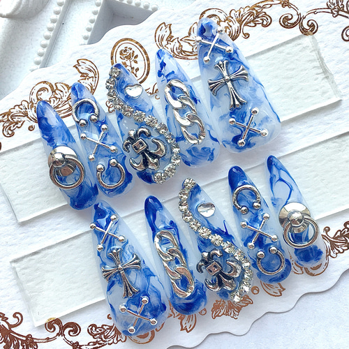 ネイルチップ 量産型 地雷 サブカル ホワイト ブルー ピアス 十字架 ハート