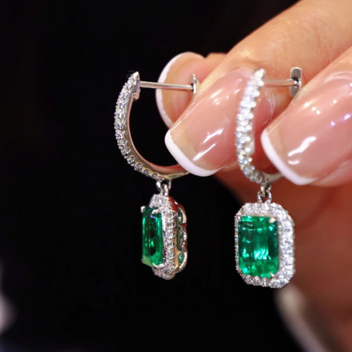 天然ダイヤモンド付きエメラルドピアスk18 ピアス（フープ） パール  