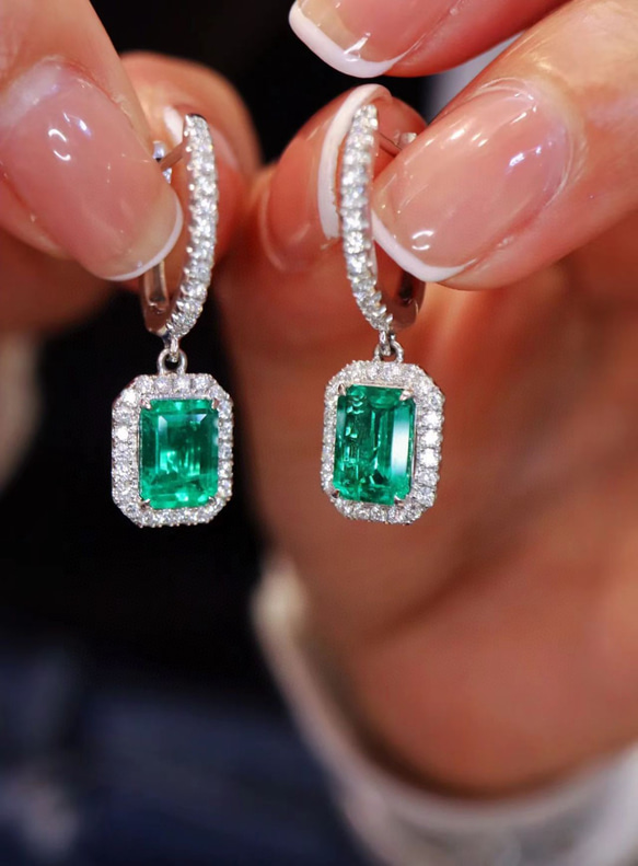 天然ダイヤモンド付きエメラルドピアスk18 ピアス（フープ） パール  